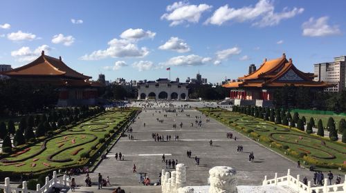Half-day tour to Taipei Palace Museum + Chiang Kai-shek Memorial Hall + Martyrs' Shrine