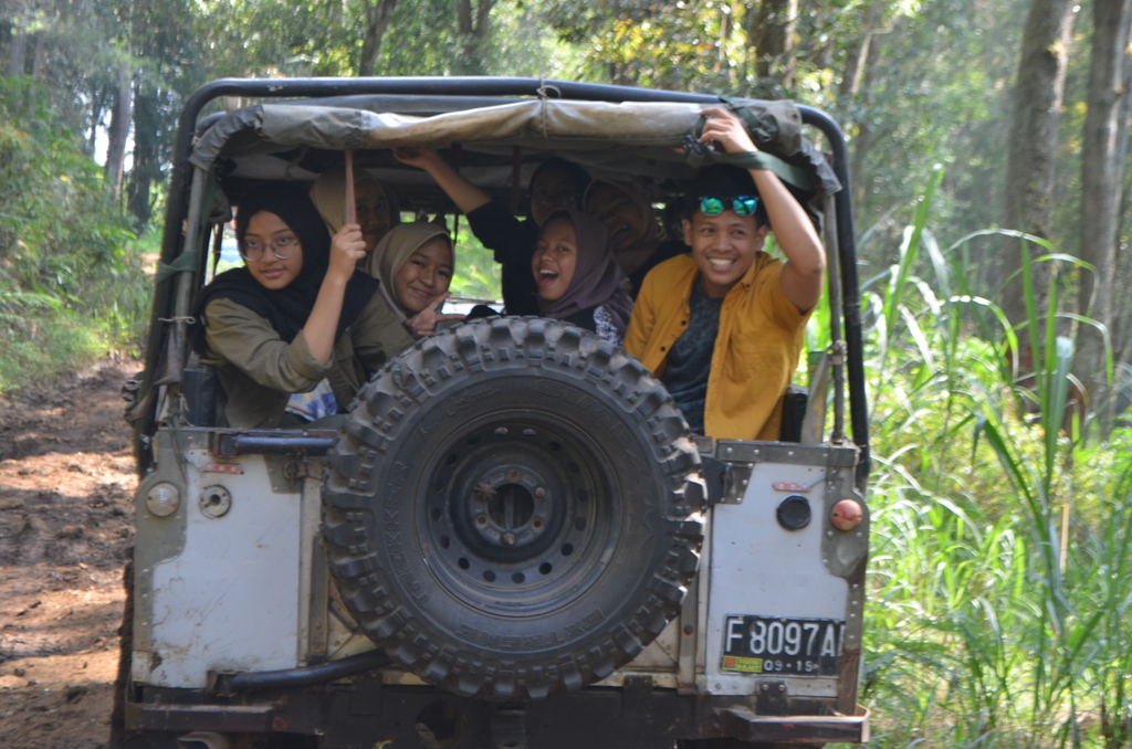 Fun Offroad Cikole Lembang Bandung – Land Rover Adventure