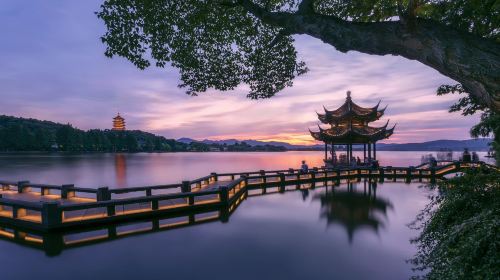 Hangzhou Highlights Half-Day Tour – West Lake, Leifeng Pagoda