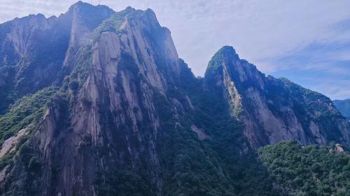 Huashan 1-Day Tour with Admission, Cable Car, Transportation & Lunch Included