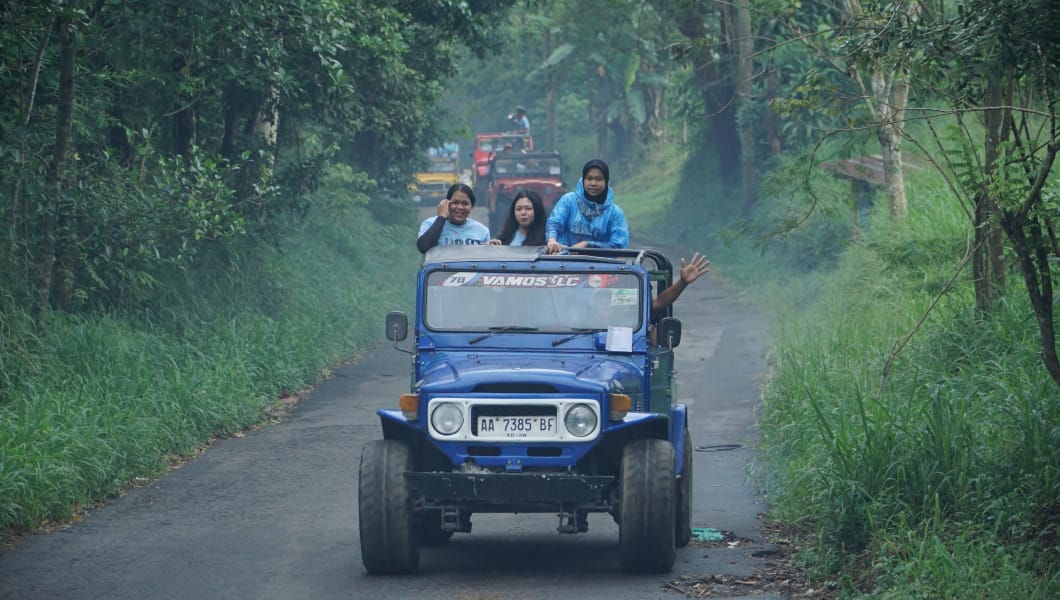Jeep Watu Gede Merapi Sinjo Tour