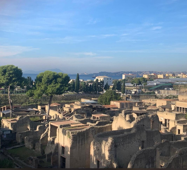 From Naples & Salerno: Amalfi Coast Sorrento, Pompeii Tour