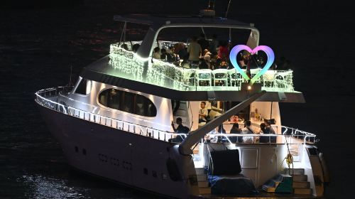 Hong Kong Special Sightseeing Victoria Harbour Night Cruise (90ft Super Yacht)