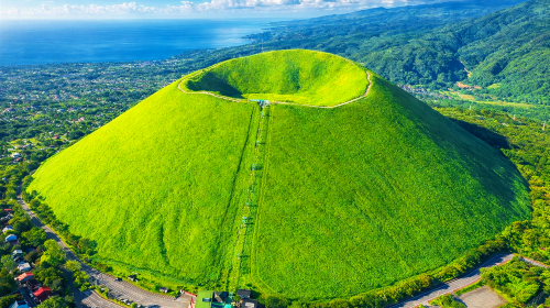 Izu Omuroyama Day Tour from Tokyo: Mt. Omuro, Shaboten Zoo & Jogasaki Coast