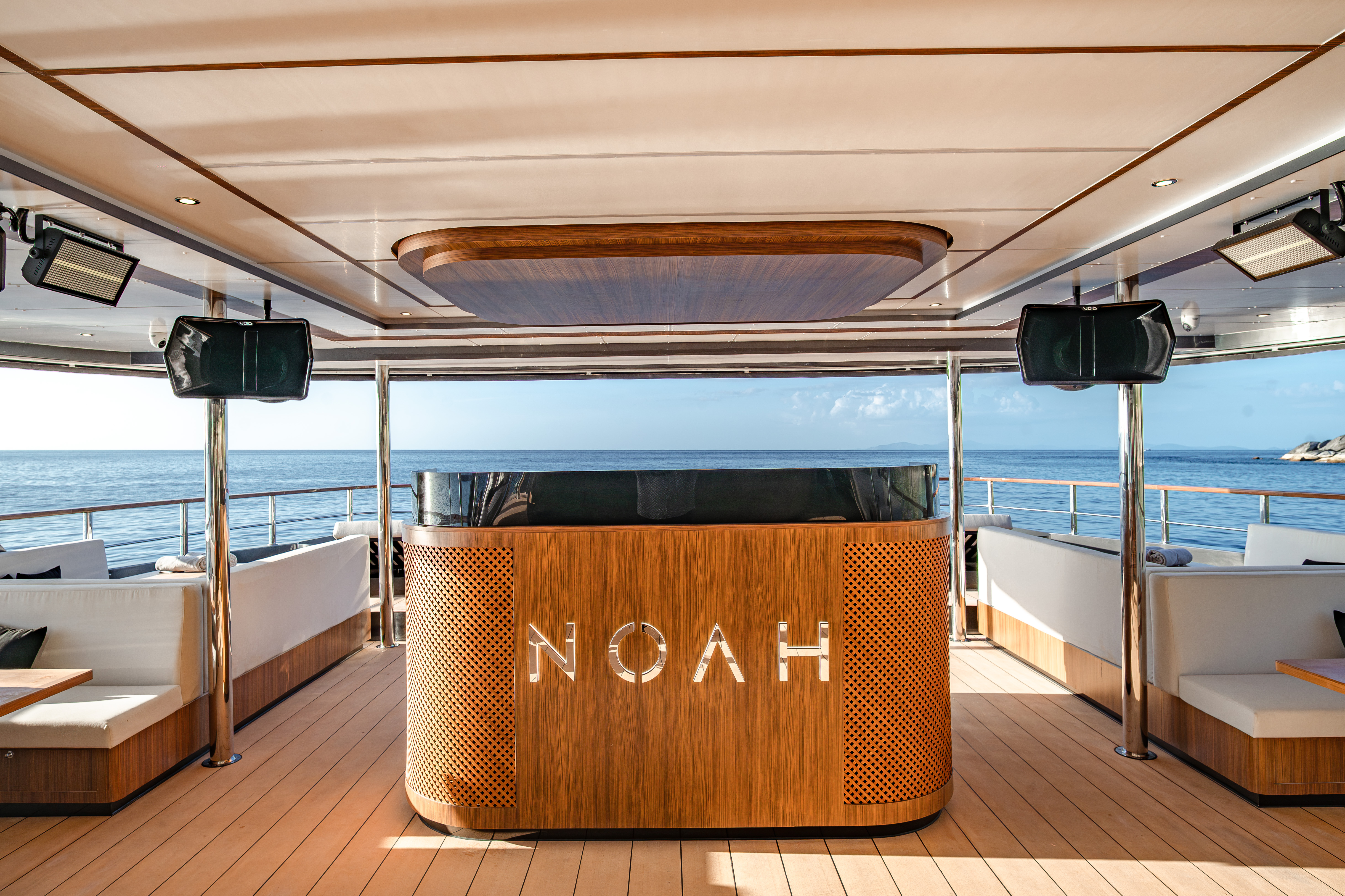 Join Tour Noah Yacht Program Phi Phi Island ,Maiton Island