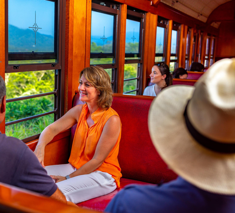 From Cairns: Kuranda Tour with Transfer