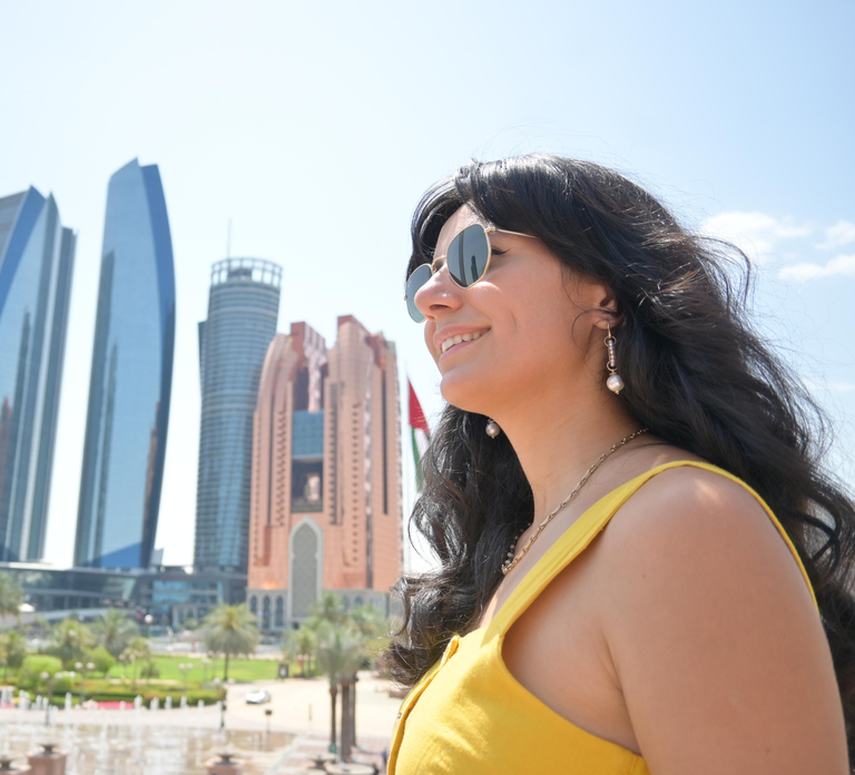 From Dubai: Abu Dhabi Day Tour with Warner Bros World Ticket