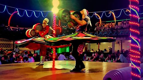 Red Sand Dune Bashing , BBQ Dinner Buffet & Live Shows