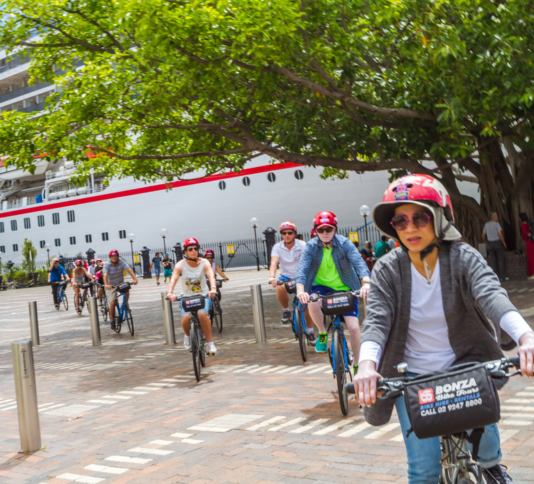 Sydney: Iconic Sights 4-Hour Bike Tour