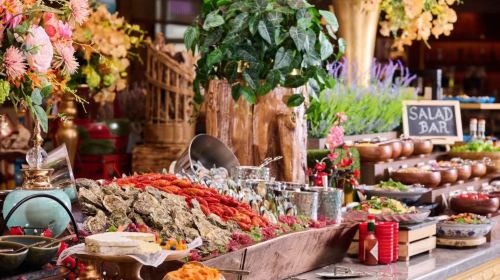 Macau Buffet Dinner: Experience the triple feast of taste, vision and hearing