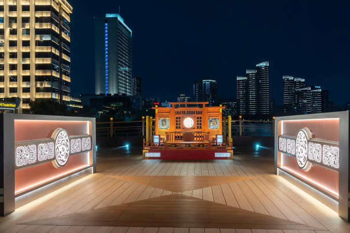 Pearl River Royal Palace Song and Dance Boat Night Tour Experience with options