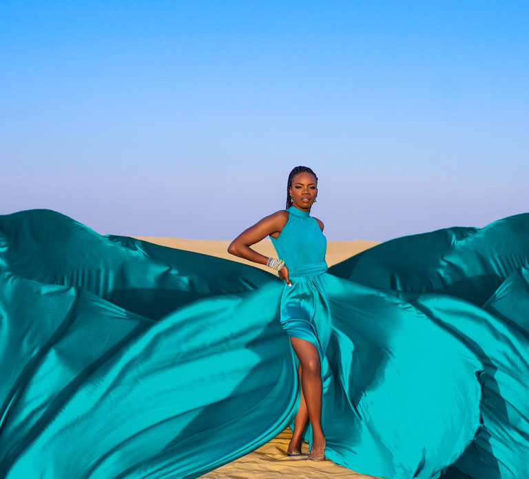 Dubai: Flying Dress Photoshoot Experience