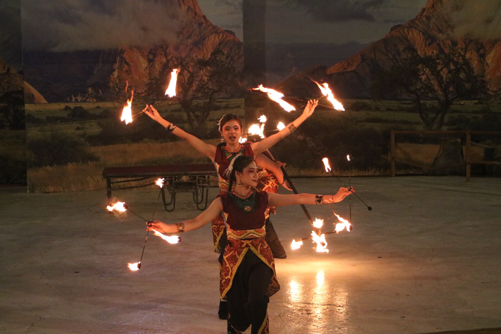 SPECIAL NIGHT SAFARI - THE GRAND TAMAN SAFARI PRIGEN