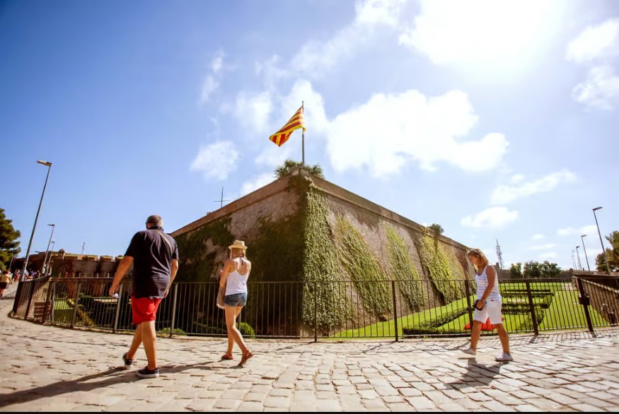 Barcelona: Montjuïc Cable Car Roundtrip Ticket