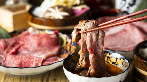 [Shinjuku Kayabuki Gyoza] Premium Black Wagyu Beef [Kurokaba Beef] Sukiyaki All-You-Can-Eat Package Voucher