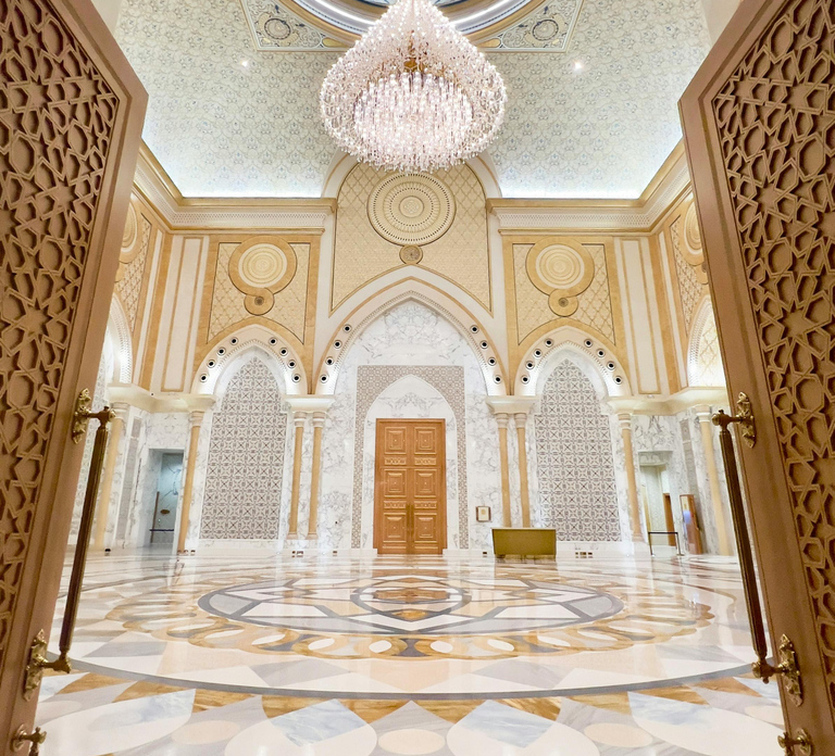 Evening Abu Dhabi City Tour with Corniche and Mosque Visit
