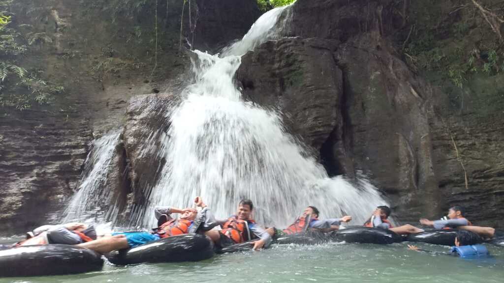 Pangandaran Boat Tour – East Beach, Nature Reserve & Snorkelling
