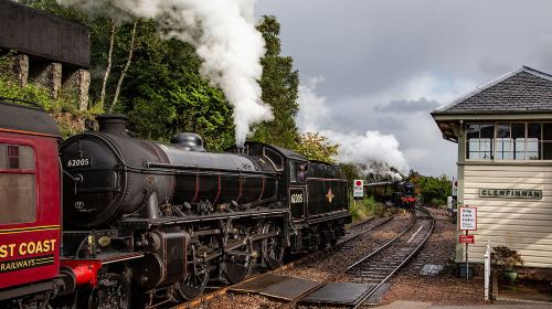 1-day tour to Jacobite steam train + Glenfinnan Viaduct + Mallaig + Loch Ness