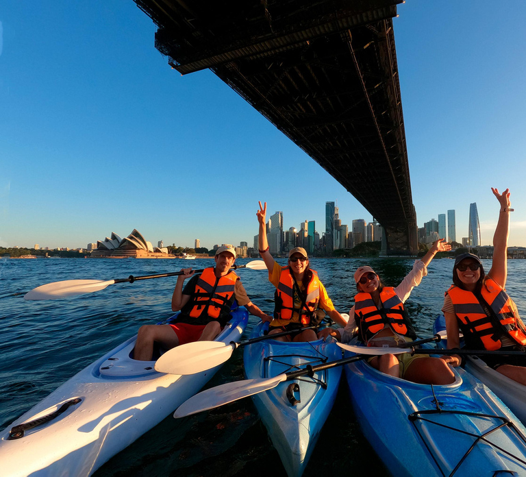Sydney: Sunset Kayak - Opera & Harbour Bridge Tour (5p. max)