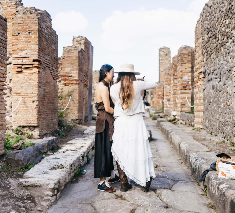 From Naples/Pompeii: Herculaneum, Vesuvius, and Pompeii Trip