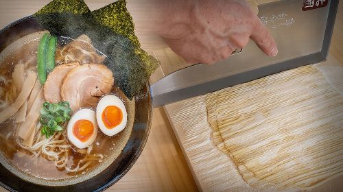 RAMEN Noodle Making Experience! Made from flour in 30min!