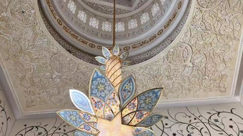 Abu Dhabi day tour: Mosque + Heritage Village + Abu Dhabi Market - visit all must-see spots with one click