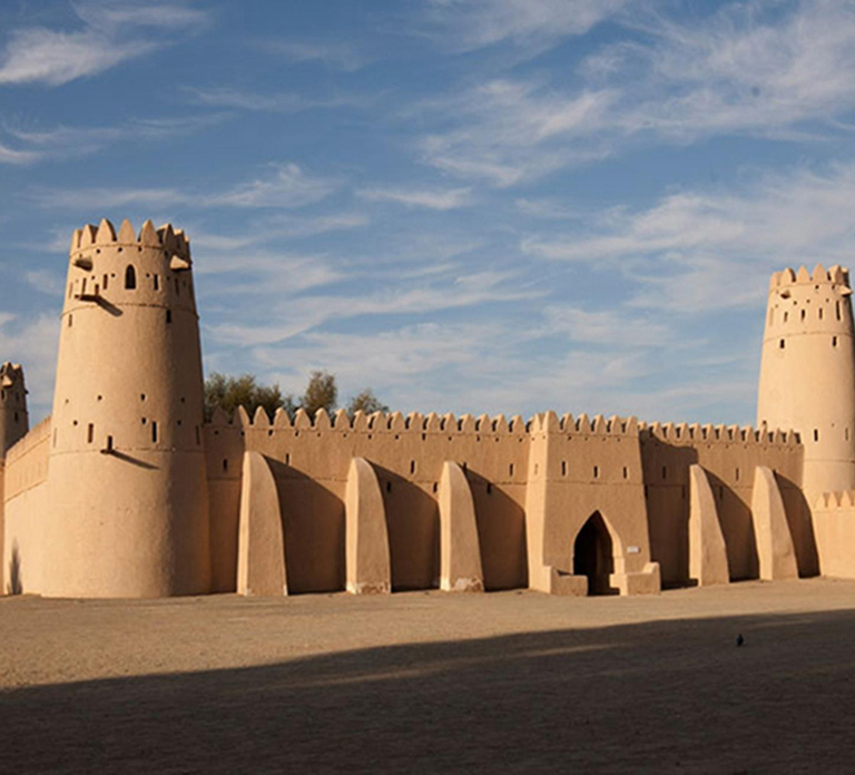 From Dubai: Al Ain Full-Day Tour with Lunch