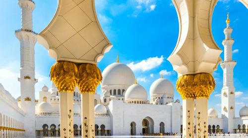 Sheikh Zayed Mosque Tour & Ferrari World from Abu Dhabi Day Tours