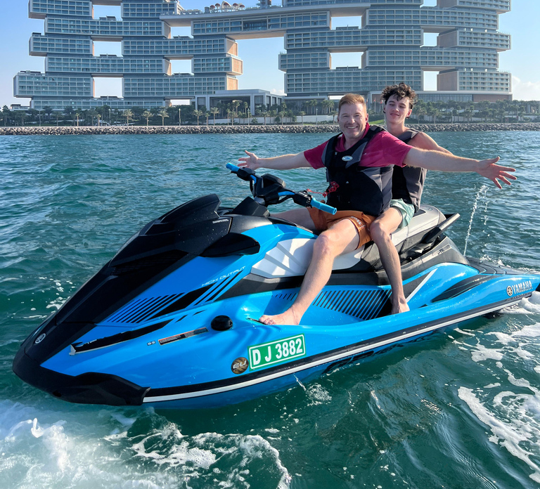 Palm Jumeirah: 1.5-Hour Guided Jet Ski Tour