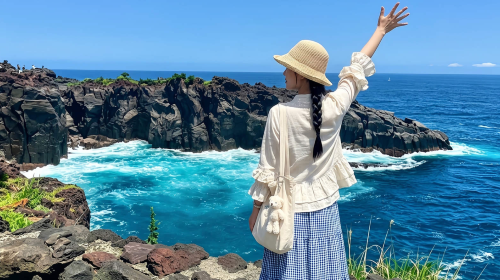 Private chartered tour in Tokyo and Izu to Mt. Omuro + Jogasaki Coast + Cactus Park. Customizable itinerary