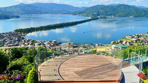 Amanohashidate Sandbar & Ine Funaya Village Tour with Optional Sea Cruise