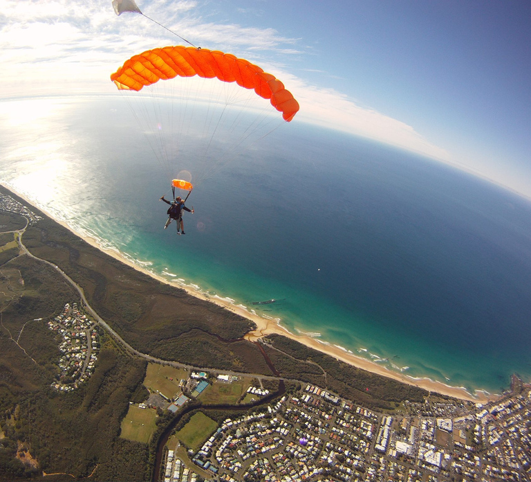Noosa: Tandem Skydive Experience