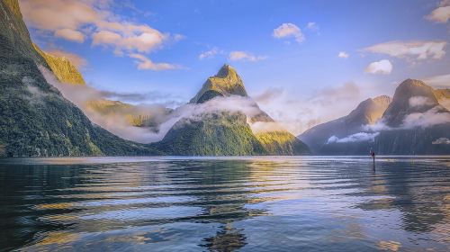 Queenstown Helicopter Round-Trip – Aerial Views of the Fjords – Southern Discoveries Cruise
