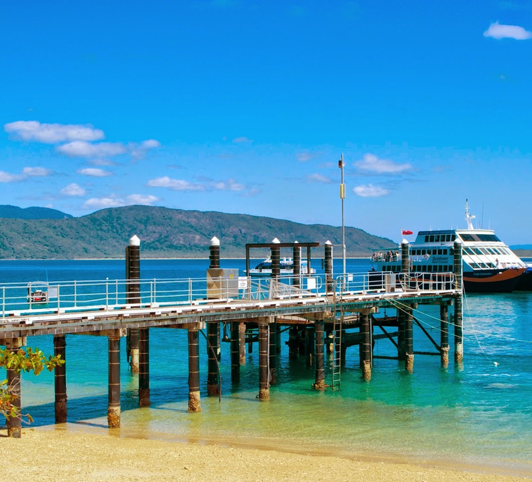 Cairns: Fitzroy Island Ferry with Optional Lunch & Activity