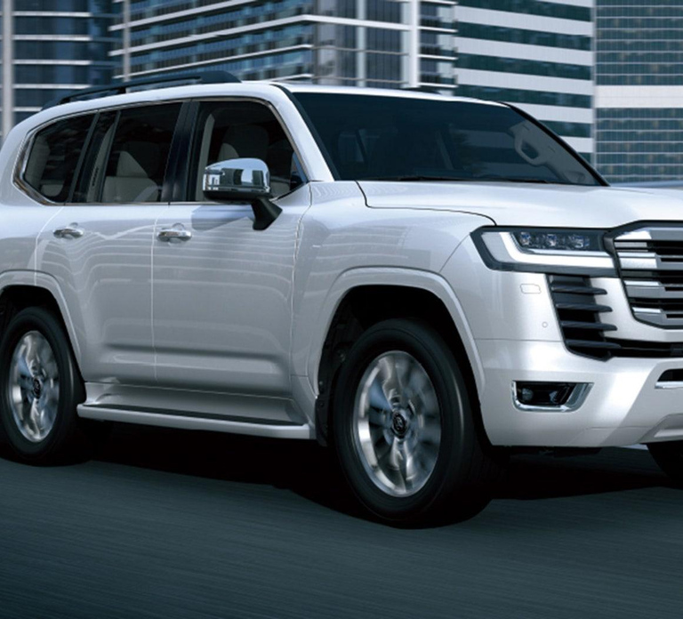 Dubai or Abu Dhabi: Private Chauffeur Service