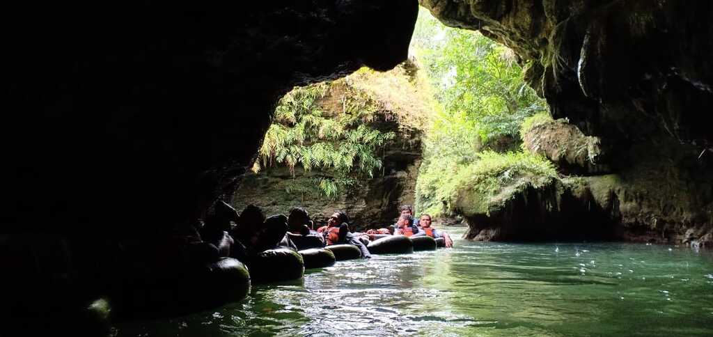 Pangandaran Boat Tour – East Beach, Nature Reserve & Snorkelling