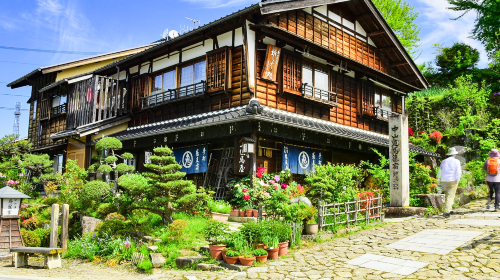 Nagoya Shoryudo 1-day Tour – Inuyama Castle, Magome, Tsumago-juku