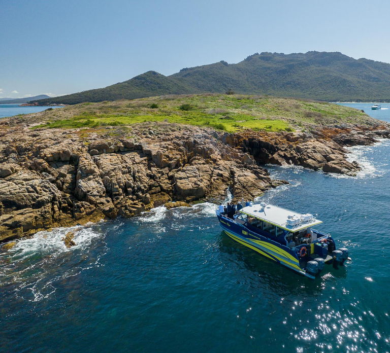 Coles Bay: Freycinet National Park Water Taxi Service