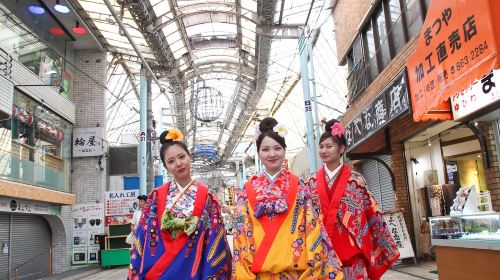 Okinawa | Ryuso Workshop: Beautiful Kimono Rental Experience