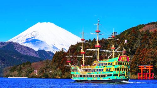Hakone Lake Ashi & Atami Fireworks Festival Day Tour from Tokyo – Small Group Max 9