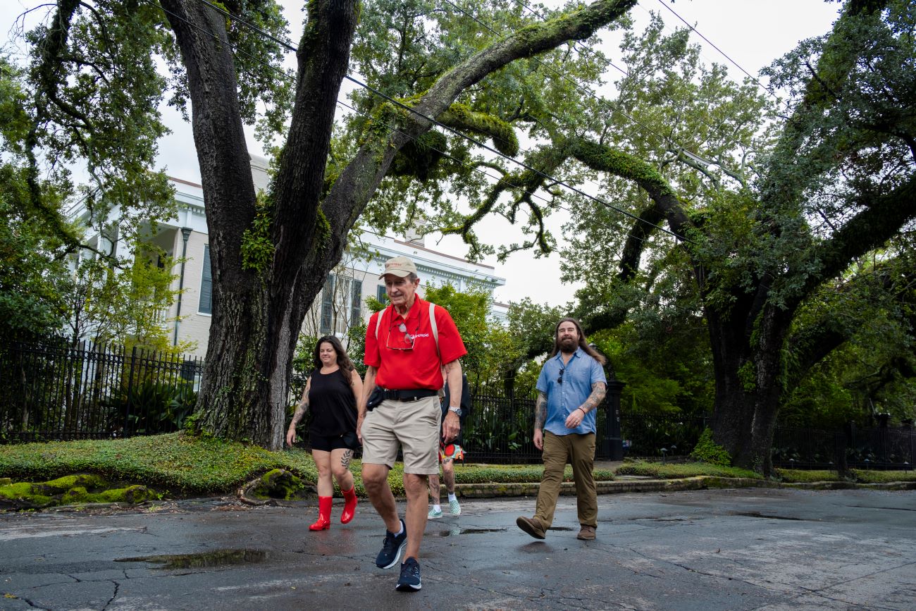 Explore Historic New Orleans: Hidden Garden District Tour
