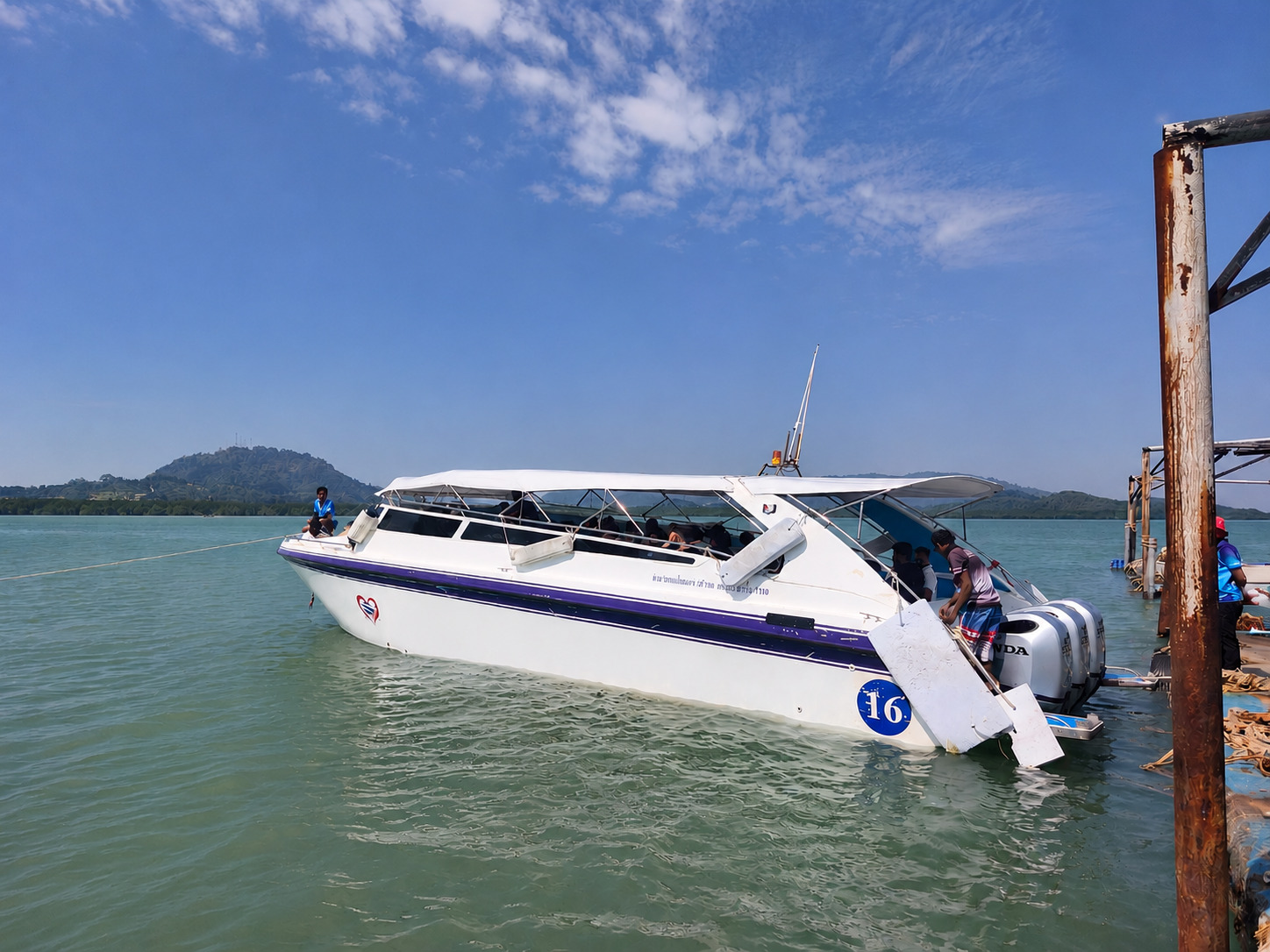 Phuket Tour : Join Tour Day Trip Phi Phi Island (Exclude National Park Fee)