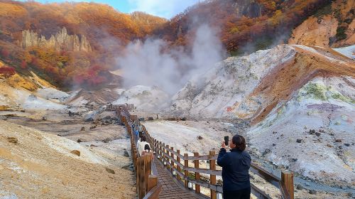 Lake Toya and Noboribatsu Hell Valley Private Day Trip Day Tours