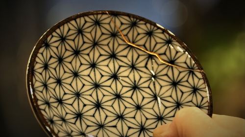 Authentic Kintsugi Workshop: Art of Golden Joinery in Tokyo Day Tours