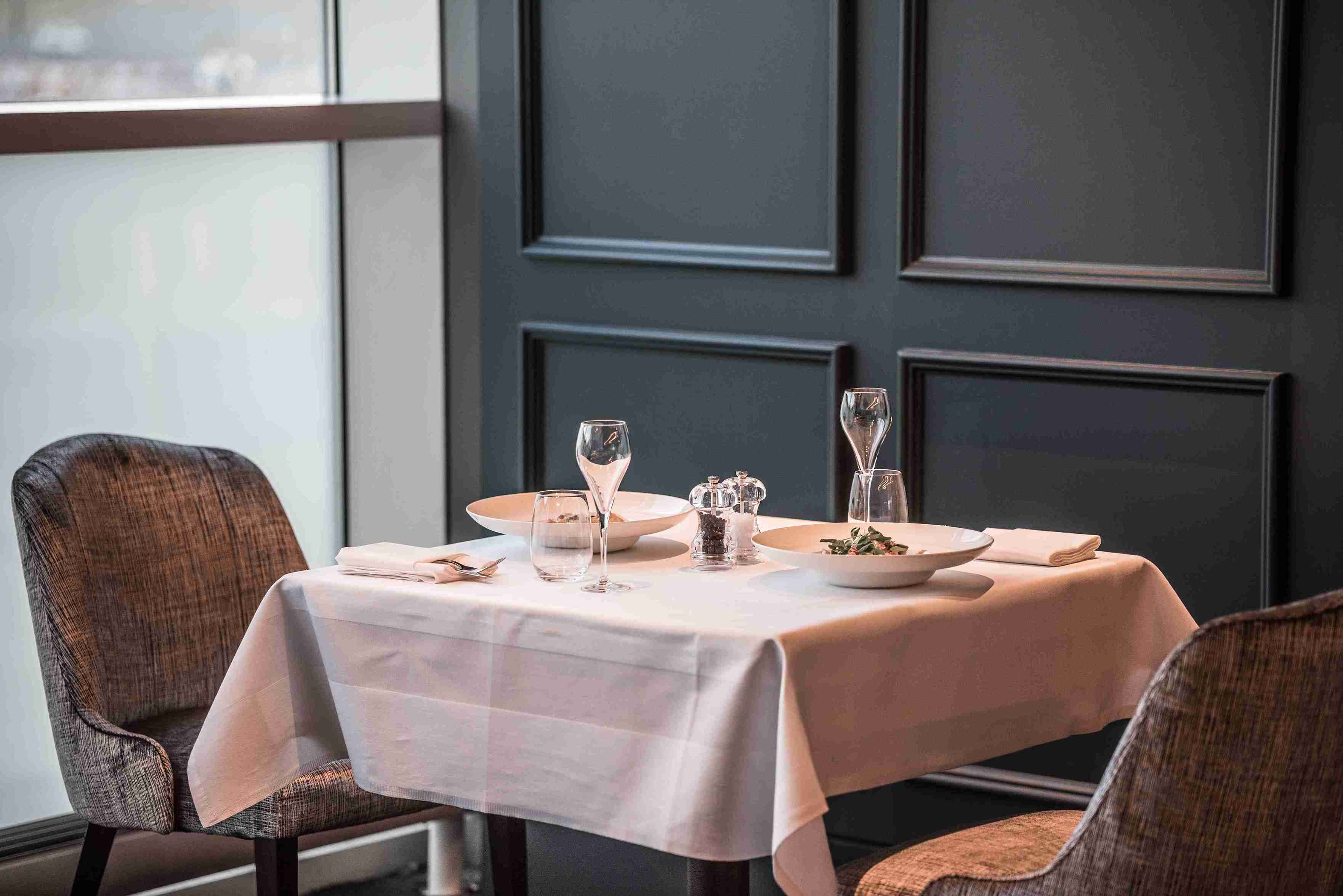 Clubrooms (Additional Charges Apply) Heathrow Airport