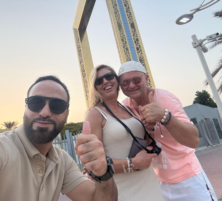 Dubai/Abu Dhabi: Full-Day Private Transfer with Driver