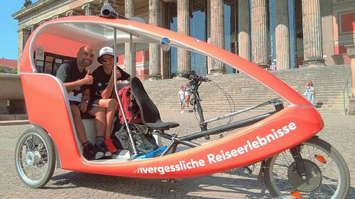 Individual City Tour - 
Rickshaw Sightseeing in Berlin Day Tours