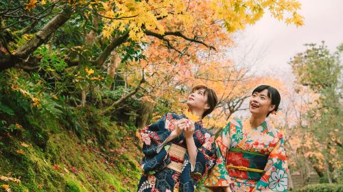 Kimono and Yukata Experience at Yumeyakata in Kyoto, Japan