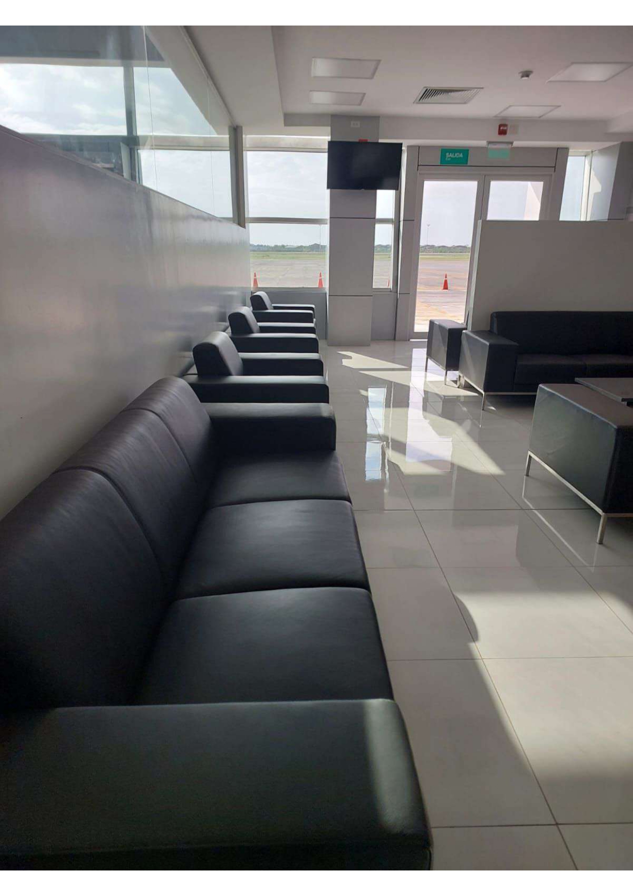 Sala Vip Manta by Layoverstay Eloy Alfaro International Airport