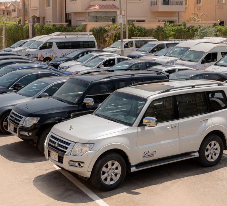 Dubai: Private Transportation from Dubai Airport to Dubai
